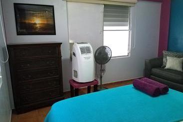 تختخواب و صبحانه Wssm Surf House