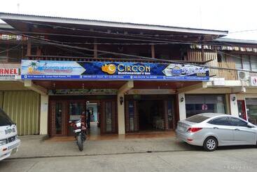 هتل Circon Businessman's Inn