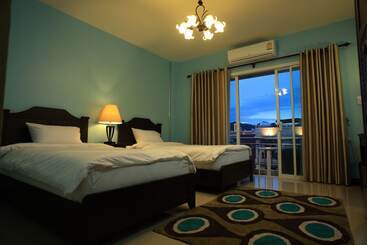 Отель Mooz Huahin