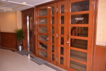 هتل Palm Inn