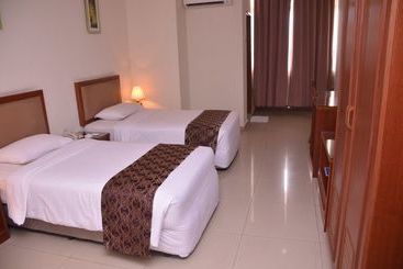 هتل Palm Inn
