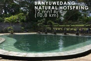 בית מלון כפרי Taruna Homestay