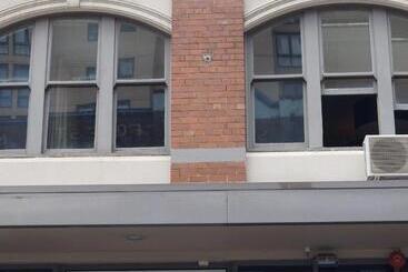 فندق Valentine On George