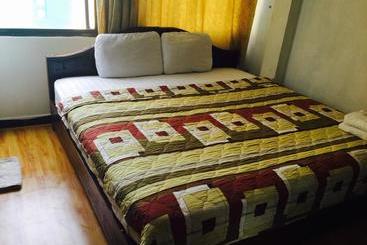 هتل SG Central Hostel