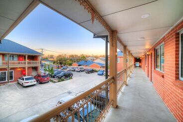 בית מלון כפרי Best Western Plus Bolton On The Park