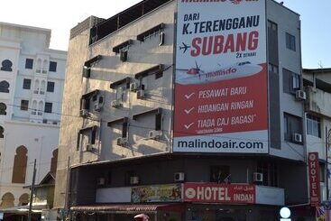 בית מלון כפרי Indah Kuala Terengganu