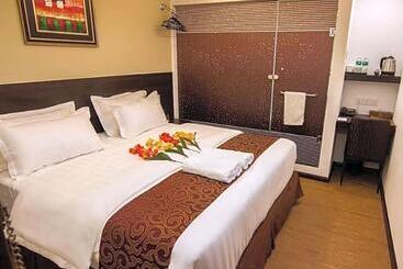 בית מלון כפרי J Suites