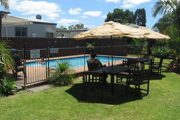 Отель Mercury Bay Holiday Park