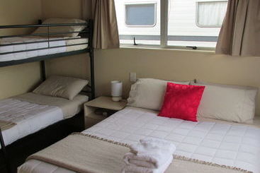 هتل Mercury Bay Holiday Park
