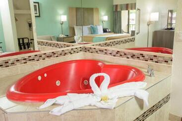 ホテル Pigeon River Inn