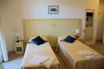 Отель La Tartaruga Bianca