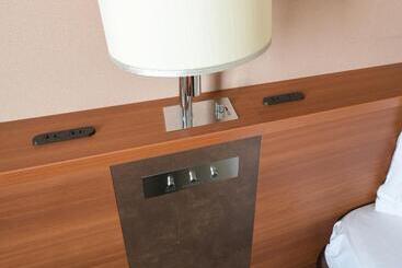 בית מלון כפרי Vessel Inn Yachiyo Katsudai Ekimae