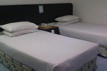 בית מלון כפרי Wah May