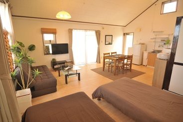 游客公寓 Hills Churaumi