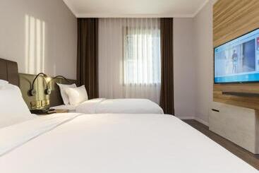 Hanting Premium Hotel Beijing China Agricultural University Xueqing Road