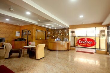 Sekaran Hotel Omr Perungudi