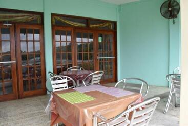 公寓 Aanola Villas