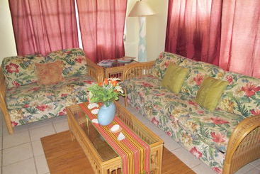 Eldemire's Tropical Island Inn