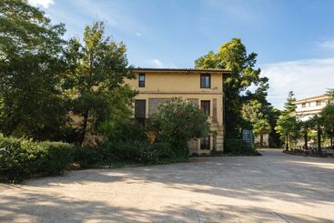 ホテル Agriturismo Costantino