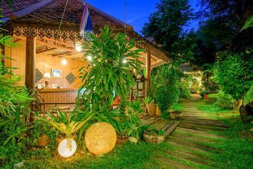 Szálloda Baan Khachathong Hua Hin