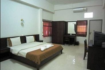 호텔 Baan Kyothong Serviced Apartment