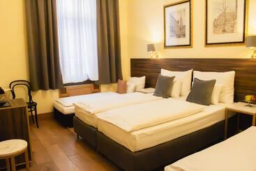 هتل City Pension Stephansplatz I Self Check In