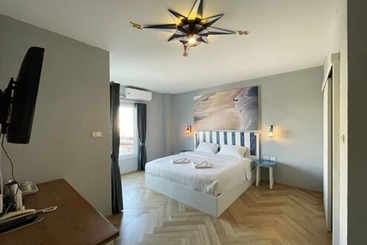 Отель Hub Hua Hin 57