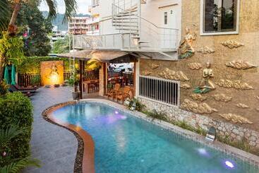 فندق Orchid Garden