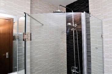 Отель Sunshine City Suites