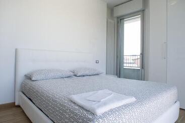 Housing32 Apartments