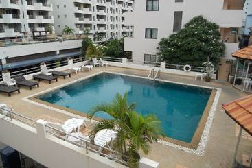 Jomtien Good Luck Apartment