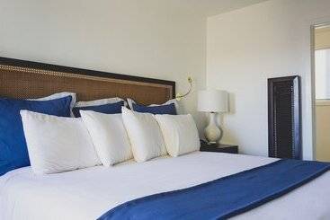 فندق على الطريق Mylo