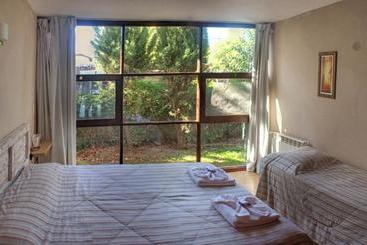 هتل Apartamentos Andrea