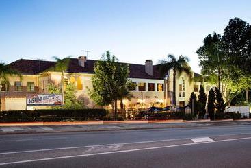 ホテル Captain Stirling