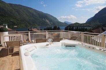 בית מלון כפרי Europa