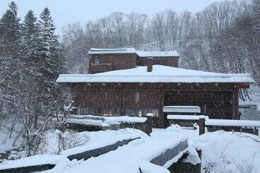ホテル Niseko Konbu Onsen Tsuruga Moku No Sho