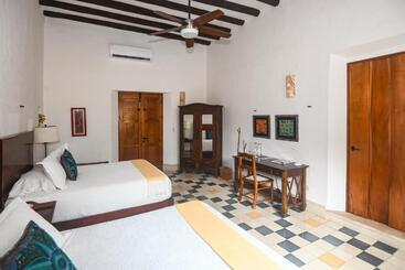 هتل Posada San Juan