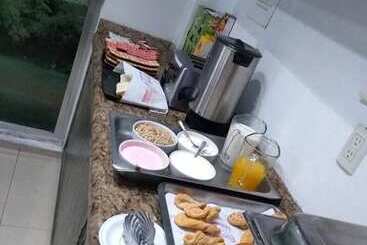 בית מלון כפרי Yakar