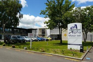 مُتل Alpha Motor Inn