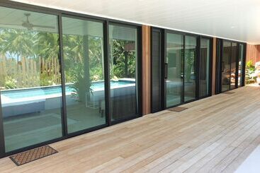 آپارتمانهای توریستها Pacific Palms Luxury Villa