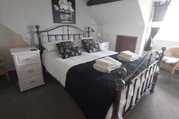 펜션 Ellies Guest House