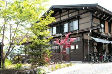 ユースホステル Sakura Guest House