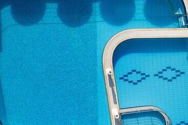 آپارتمان Sirines Complex