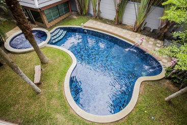 Tamnak Beach House