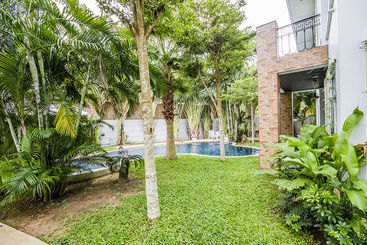 Tamnak Beach House