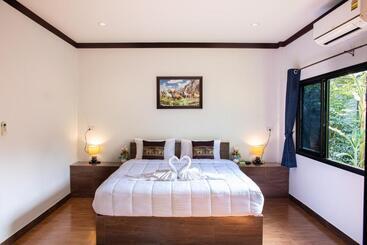 ビラホテル Bang Po Garden