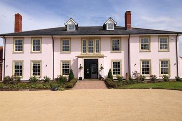 Nyland Manor B&b