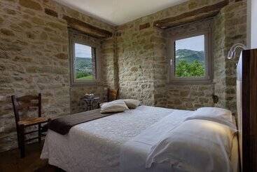 צימר Palazzo Serre   Piscina & Natura