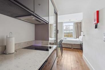 דירה Golden Square