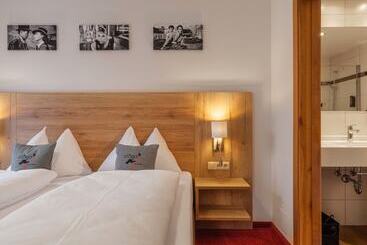 هتل Bad Hofgastein   The Storks   Adults Only   Ski Opening 29 November